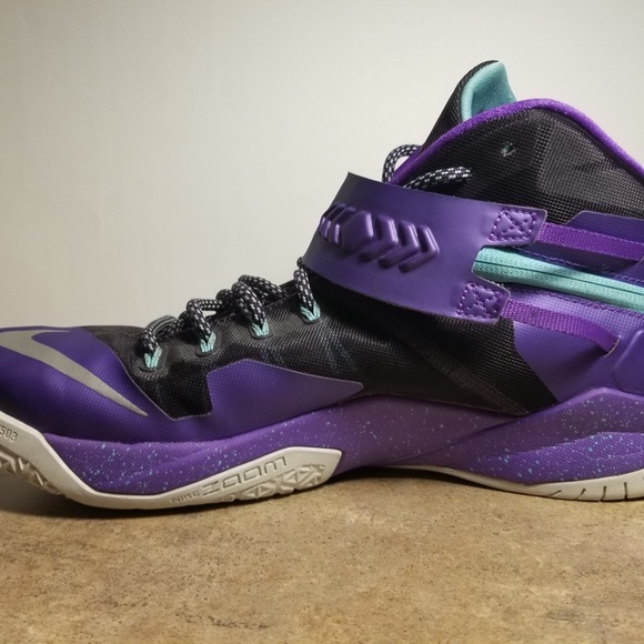 Nike Lebron Zoom Soldier 8 main image 5